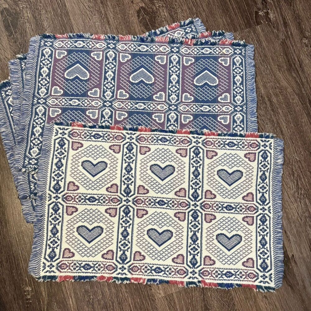 Vtg Placemats 4 Heart Reversible 80's Style Fringe Granny Cottage Core Pink Blue